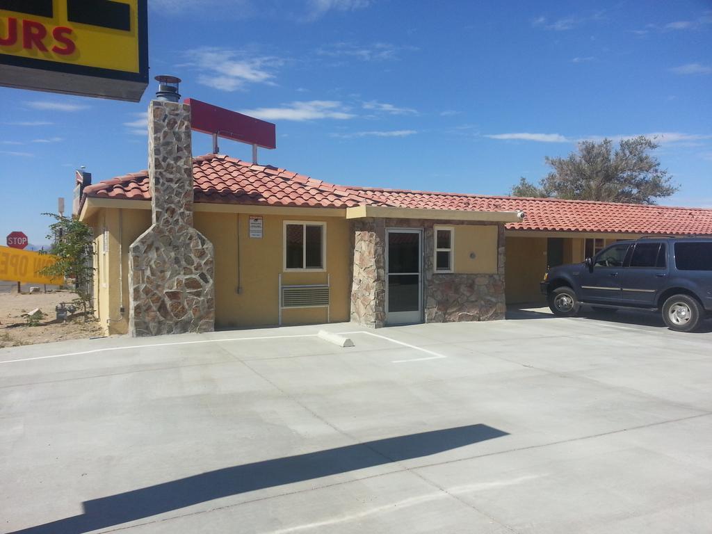 Mayfair Motel Inyokern Habitación foto